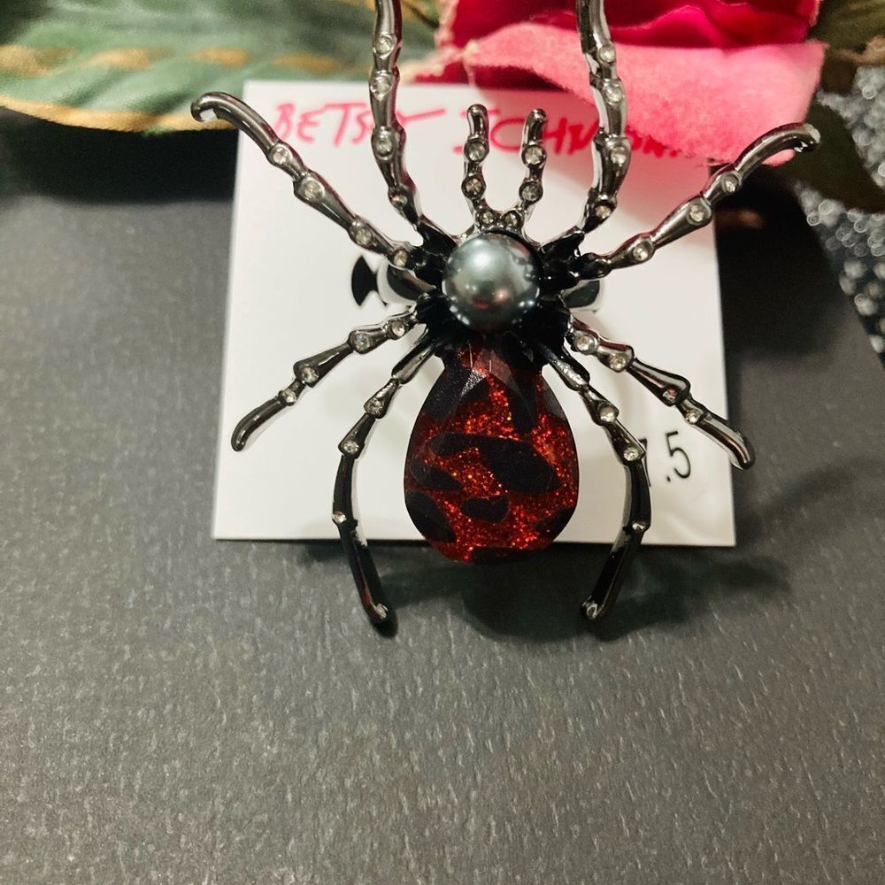 NWT BETSEY JOHNSON SPIDER HALLOWEEN RING - Picture 7 of 8